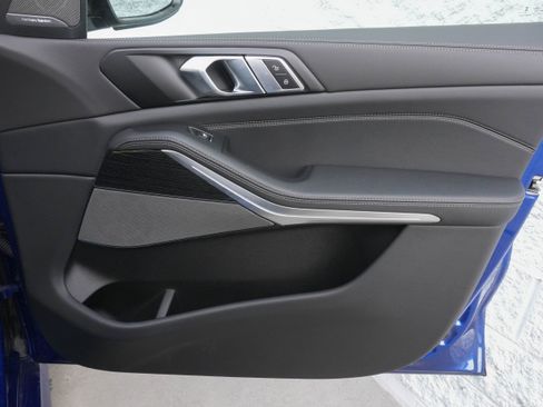 Used 2026 BMW X5 M60i AWD/4WD image 35