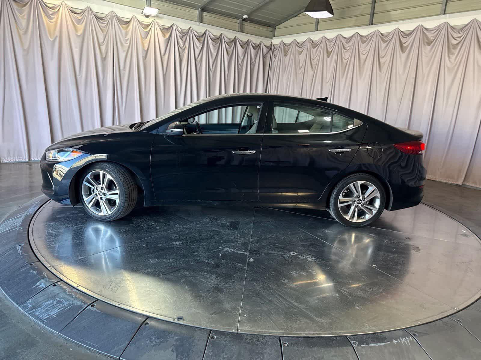 Used 2017 Hyundai Elantra Limited w/ Limited Tech Package 04 FWD image 8