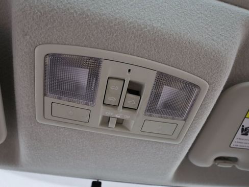 Used 2011 MAZDA MAZDA3 i Touring image 38