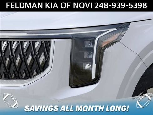 New 2027 Kia Carnival LXS FWD image 10