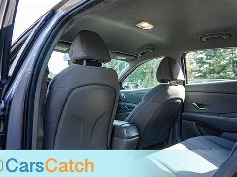 Used 2021 Hyundai Elantra SEL FWD image 33