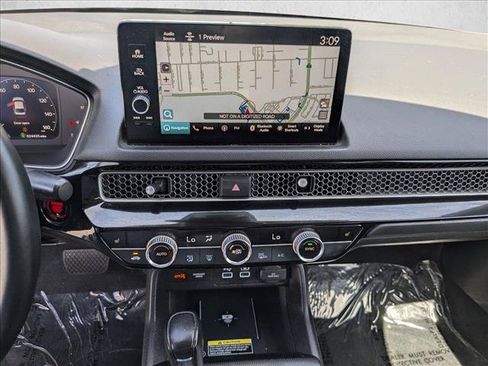 Used 2023 Honda Civic Touring image 13
