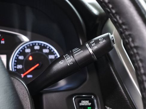 Used 2017 GMC Acadia SLE w/ Driver Alert Package I image 21