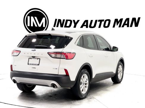 Used 2020 Ford Escape SE image 4