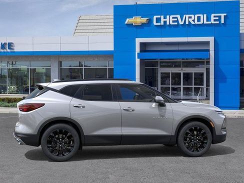 New 2026 Chevrolet Blazer LT w/ Convenience Package FWD image 5