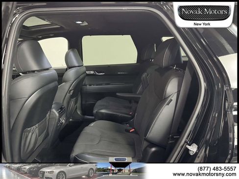 Used 2024 Hyundai Palisade Calligraphy image 13