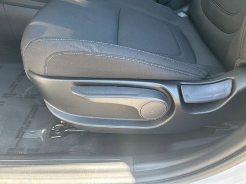 Used 2026 Hyundai Tucson SE AWD/4WD image 17