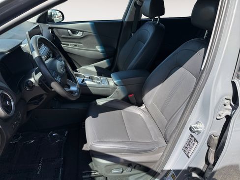 Certified 2023 Hyundai Kona Limited image 10