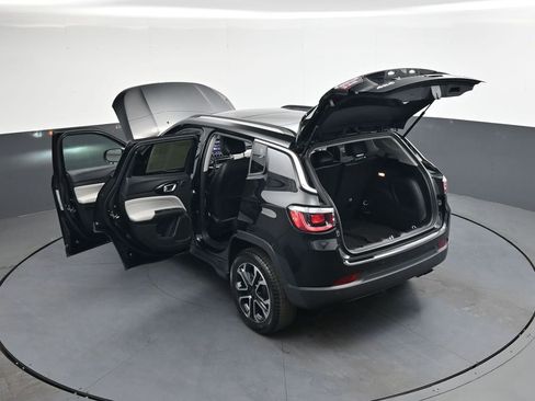 Used 2022 Jeep Compass Limited w/ Sun and Sound Group AWD/4WD image 50