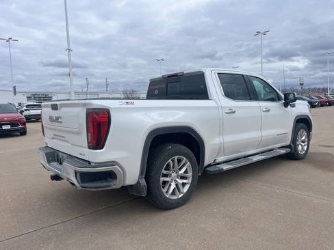 Used 2022 GMC Sierra 1500 SLT w/ SLT Premium Plus Package image 3