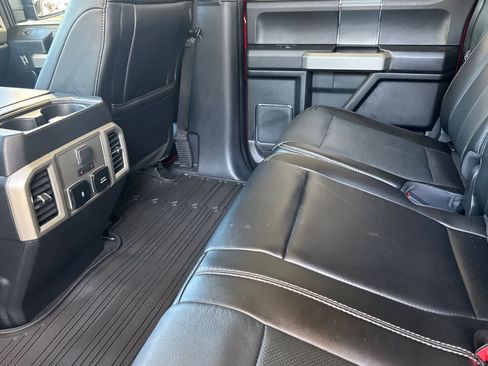 Used 2020 Ford F150 Lariat w/ Equipment Group 502A Luxury AWD/4WD image 4