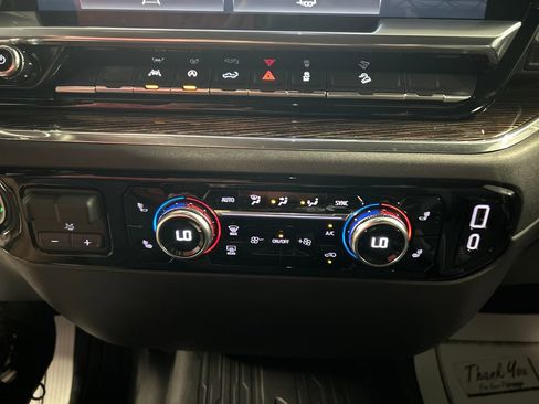 Used 2024 GMC Sierra 1500 Elevation AWD/4WD image 19