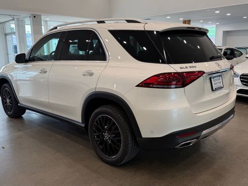 Used 2020 Mercedes-Benz GLE 350 4MATIC w/ Premium Package image 4