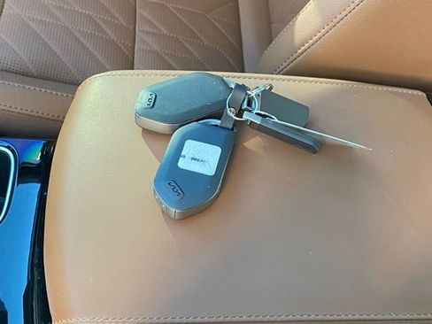 Used 2025 Kia Telluride SX X-Line image 32