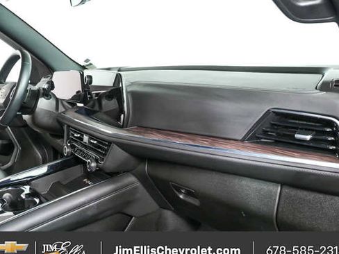 Used 2025 Chevrolet Tahoe LT image 22