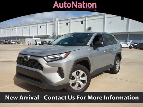 Used 2024 Toyota RAV4 LE image 1