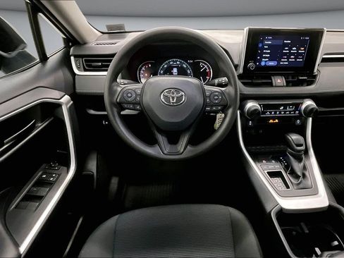 Used 2024 Toyota RAV4 LE FWD image 8