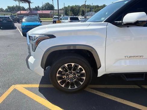 Used 2022 Toyota Tundra Limited AWD/4WD image 11