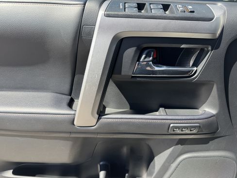 Certified 2023 Toyota 4Runner Limited AWD/4WD image 9