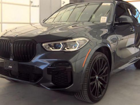 Used 2022 BMW X5 M50i w/ Executive Package AWD/4WD image 11
