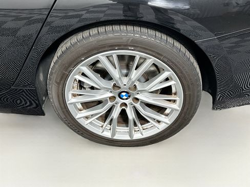 Used 2024 BMW 330i Sedan image 11