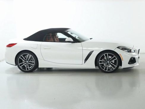 Certified 2023 BMW Z4 sDrive30i w/ Premium Package RWD image 12