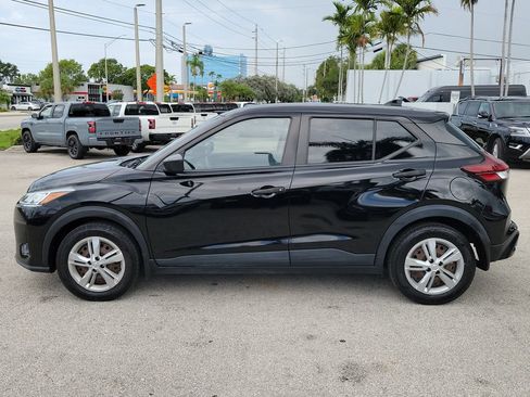 Certified 2022 Nissan Kicks S FWD image 9