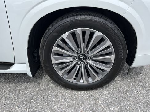 Certified 2026 INFINITI QX80 Luxe w/ Cargo Package AWD/4WD image 14