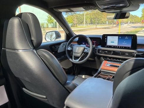 Used 2025 Lincoln Aviator Black Label image 26