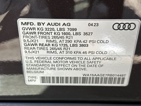 Used 2025 Audi Q5 Premium w/ Convenience Package AWD/4WD image 30