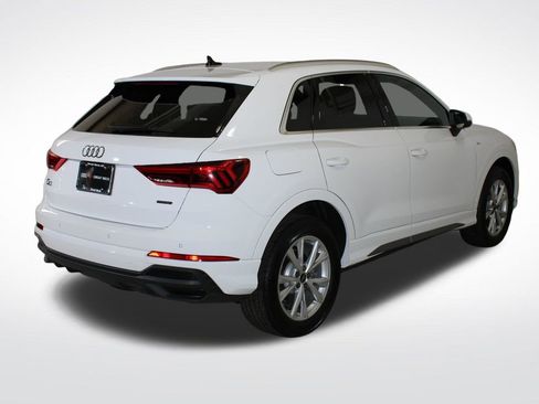 Used 2024 Audi Q3 2.0T Premium Plus image 10