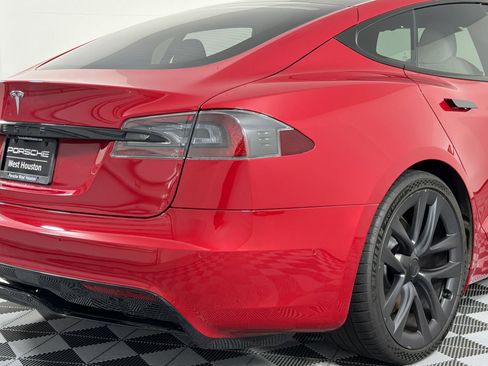 Used 2022 Tesla Model S image 10