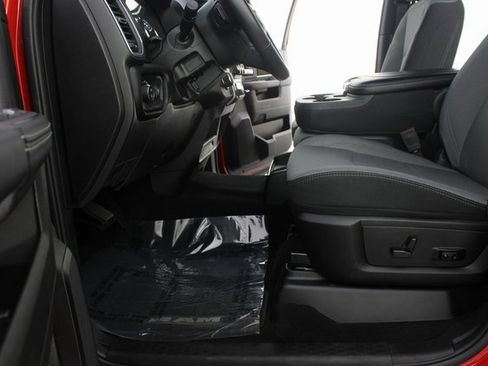 Used 2024 RAM 2500 Big Horn w/ Bed Utility Group image 15