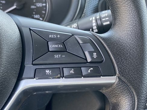 Certified 2024 Nissan Kicks SV image 28