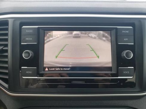 Used 2023 Volkswagen Atlas Cross Sport SE AWD/4WD image 21