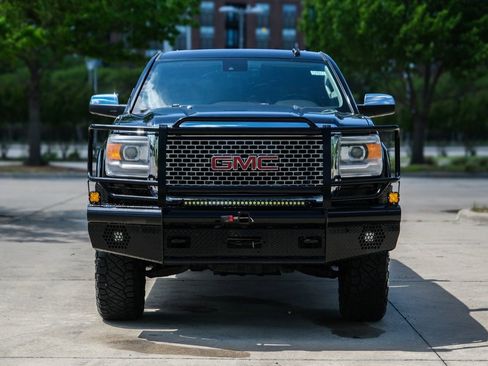 Used 2015 GMC Sierra 2500 Denali w/ Duramax Plus Package image 4