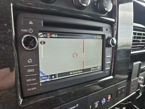 Used 2019 GMC Savana 2500 Explorer Limited SE w/ Enhanced Convenience Package image 19