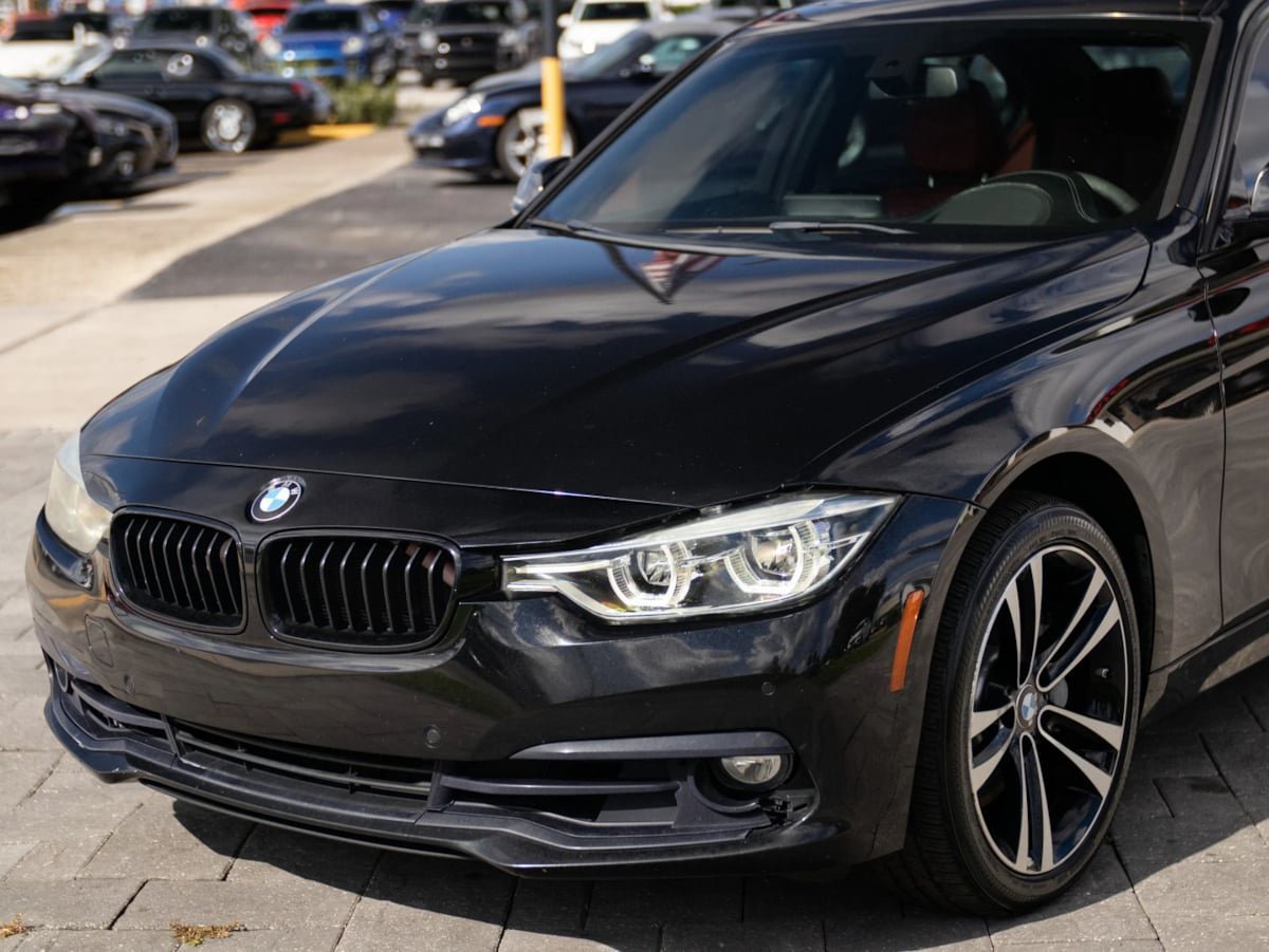 Used 2018 BMW 340i Sedan w/ Premium Package RWD image 6