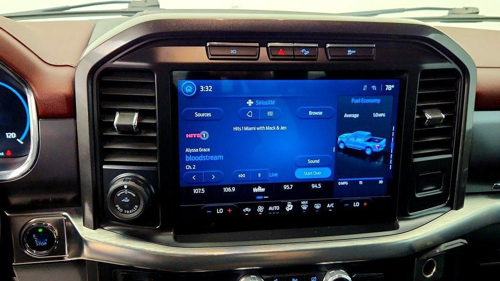 Used 2023 Ford F150 Lariat AWD/4WD image 18