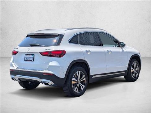 Used 2026 Mercedes-Benz GLA 250 4MATIC image 5