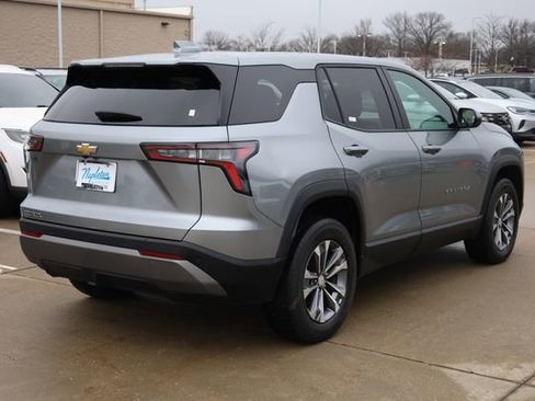 Used 2025 Chevrolet Equinox LT image 5