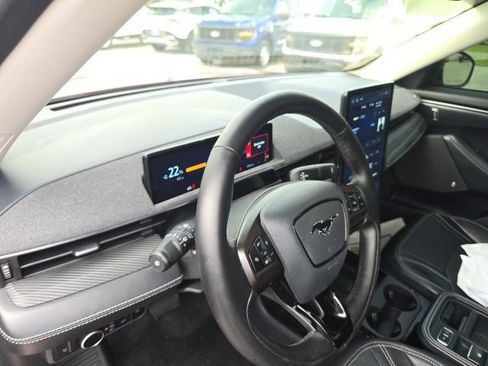 Used 2025 Ford Mustang Mach-E Premium RWD image 11