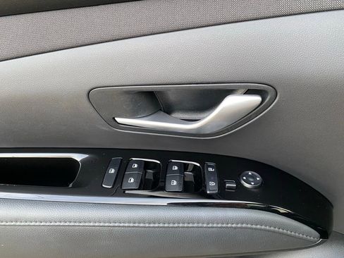 Used 2024 Hyundai Tucson Limited image 22