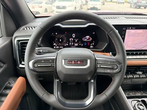 New 2026 GMC Canyon AT4 AWD/4WD image 10
