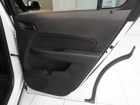 Used 2017 Chevrolet Equinox LT w/ Convenience Package AWD/4WD image 31