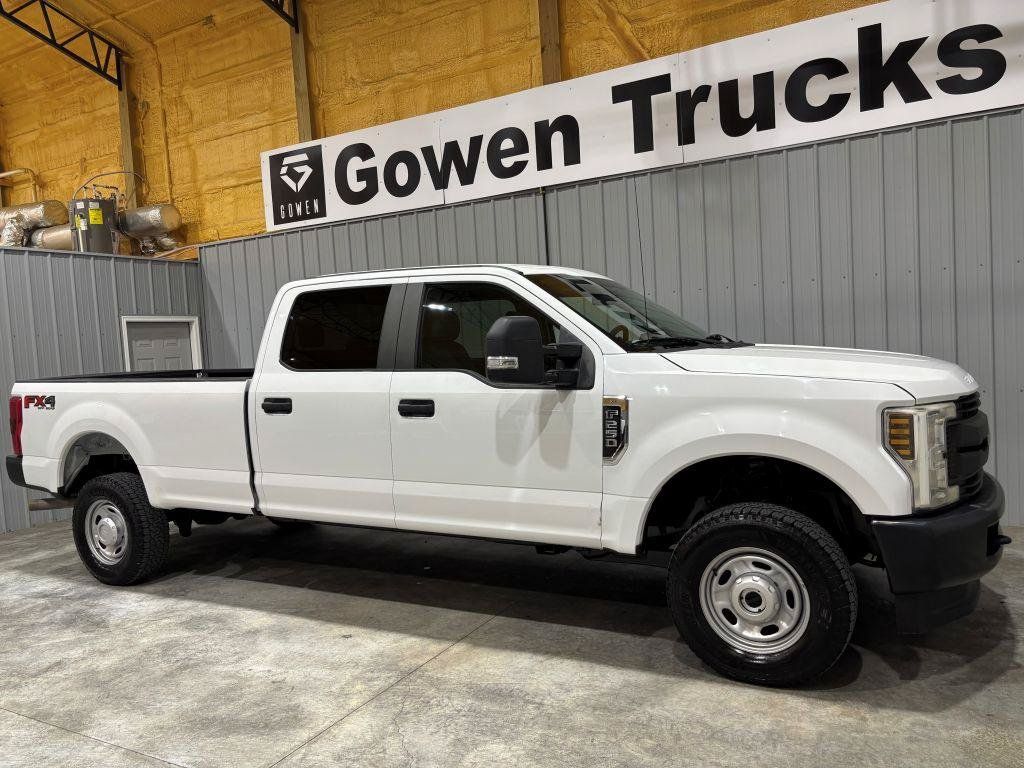 Used 2019 Ford F250 XL w/ Power Equipment Group AWD/4WD image 3