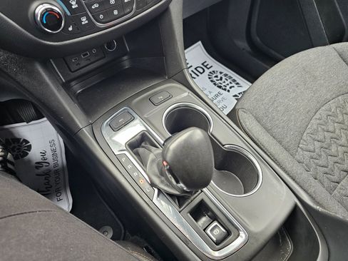 Used 2022 Chevrolet Equinox LT image 28