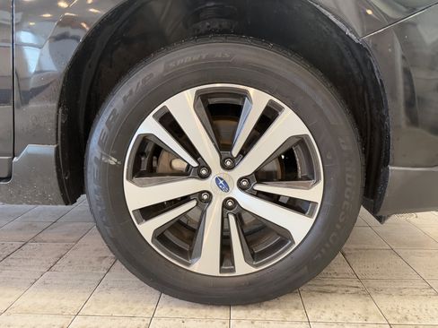 Used 2018 Subaru Outback 2.5i Limited image 9