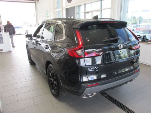 Used 2025 Honda CR-V Sport image 7