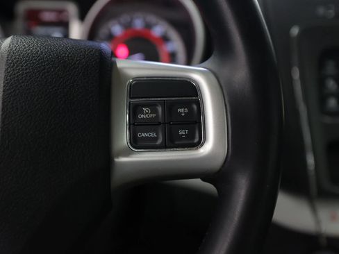 Used 2015 Dodge Journey American Value Package w/ Flexible Seating Group FWD image 34